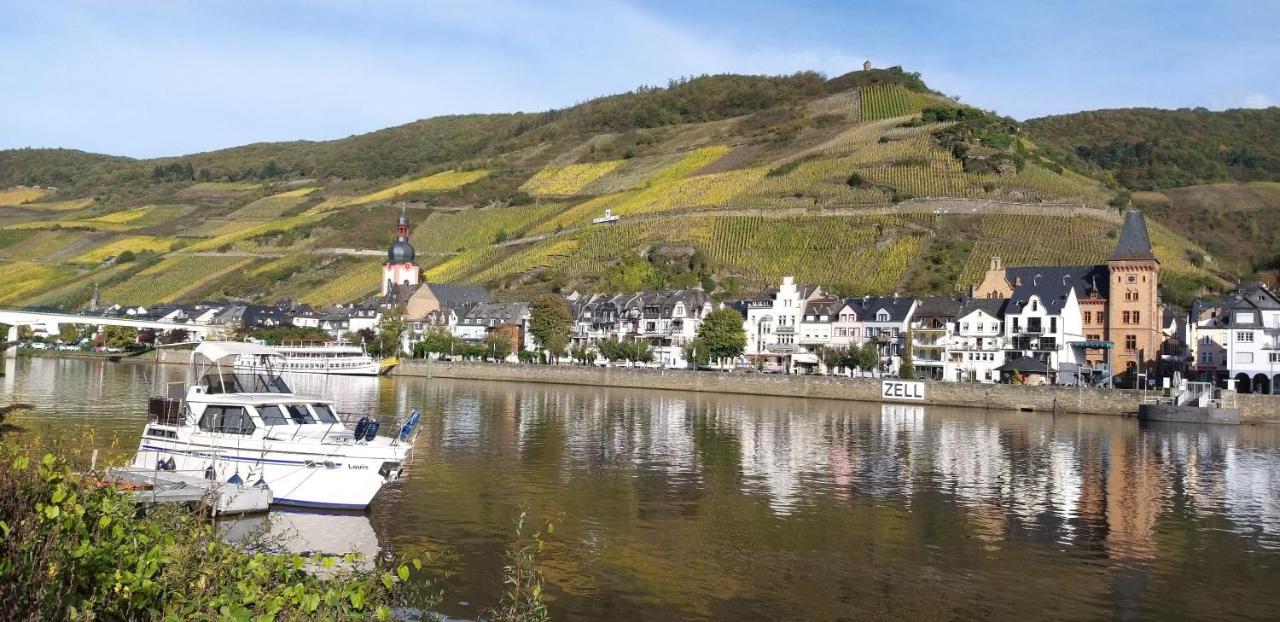 Mosel-Appartements Nehren Zell an der Mosel Exterior photo